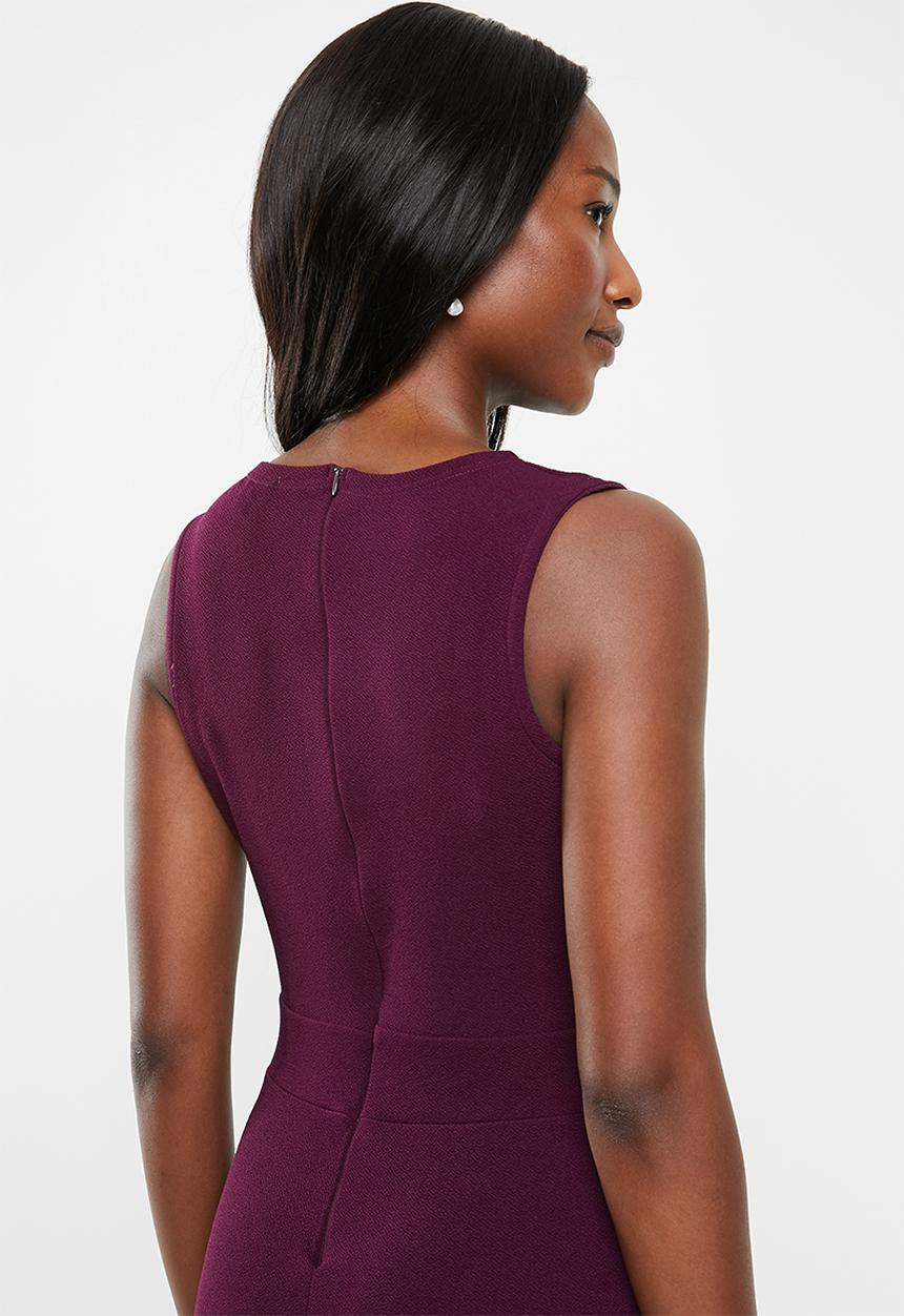 edit - Sleeveless dress with pleats - purple