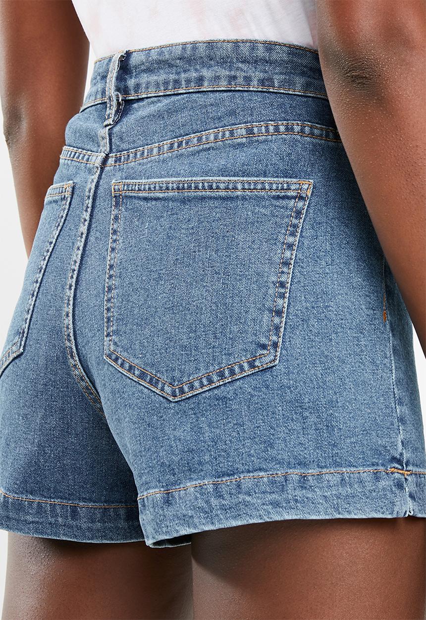 Cotton On - Maternity classic denim shorts - blue