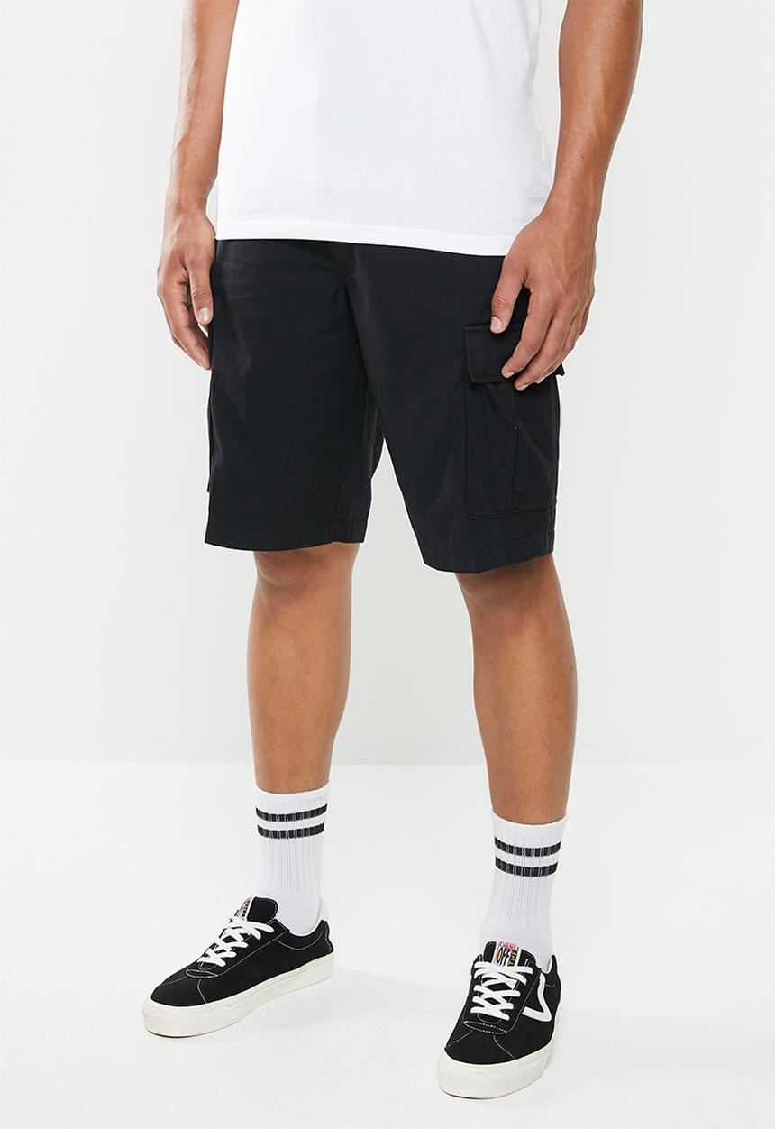 Vans - Tremain 22-inch cargo shorts - black