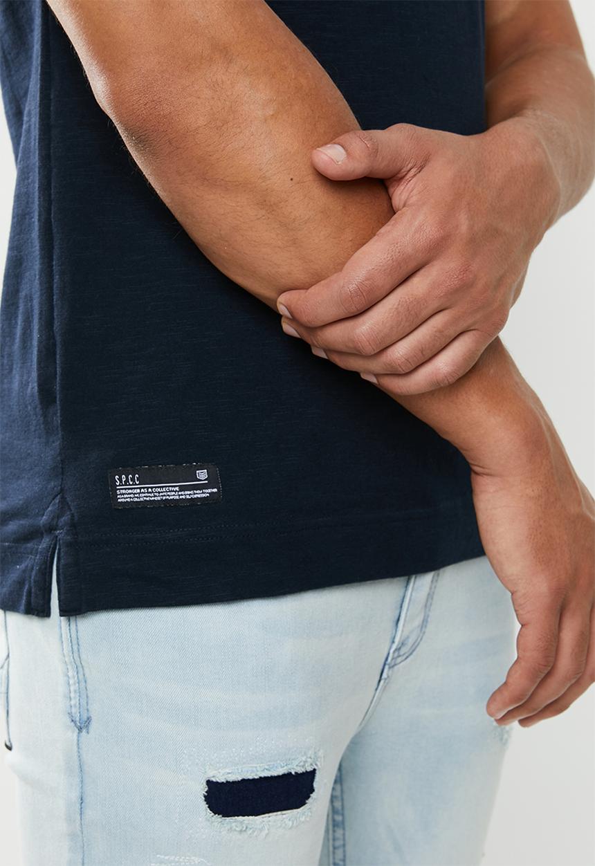 S.P.C.C - Side slit short sleeve logo tee - navy
