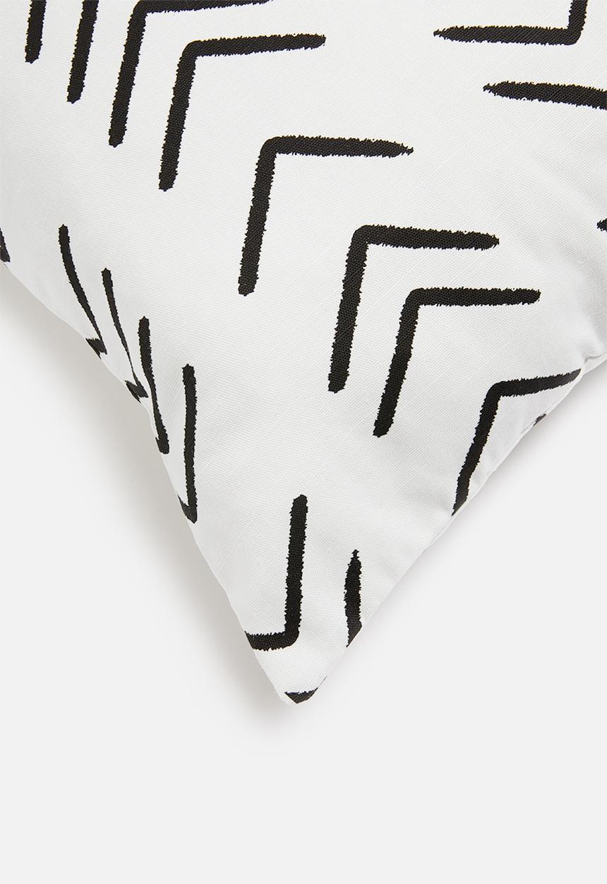 Sixth Floor - Maia cushion cover - white & black