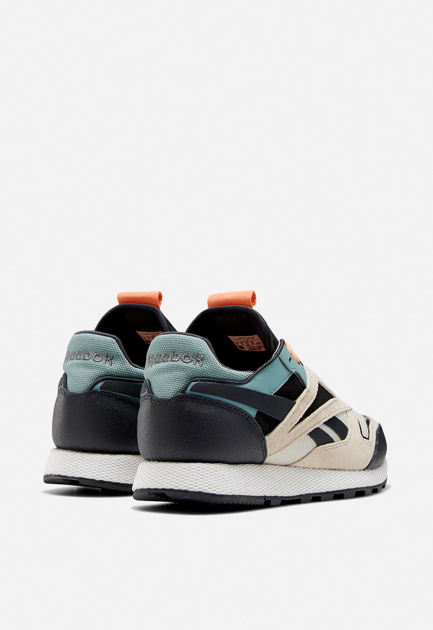 Reebok - Classic Leather trail  - stucco / true grey / green slate