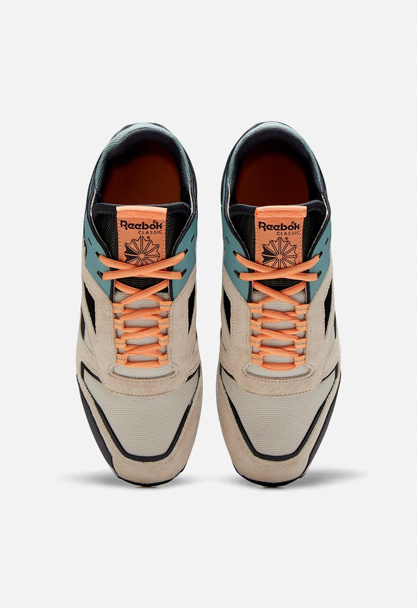 Reebok - Classic Leather trail  - stucco / true grey / green slate