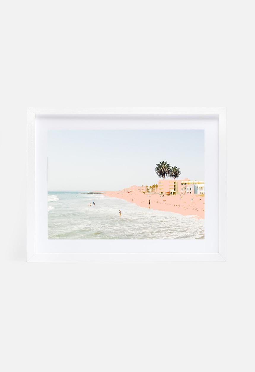 83 Oranges - Pink beach