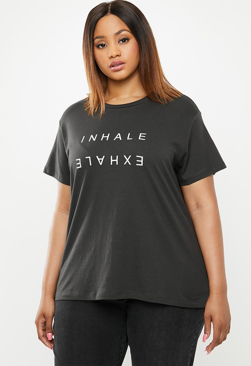 Cotton On - Curve graphic tee inhale exhale - black