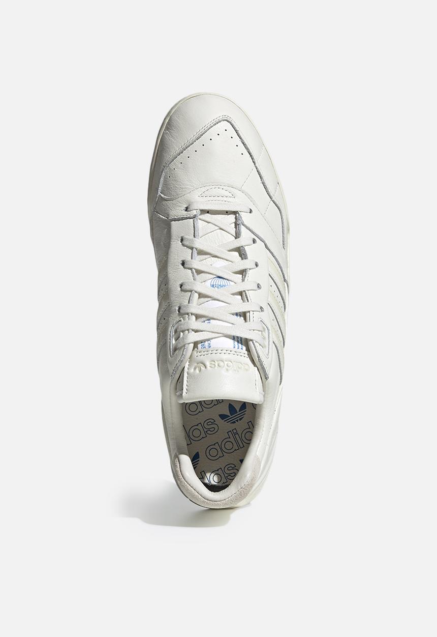 adidas Originals - A.R. Trainer - off white