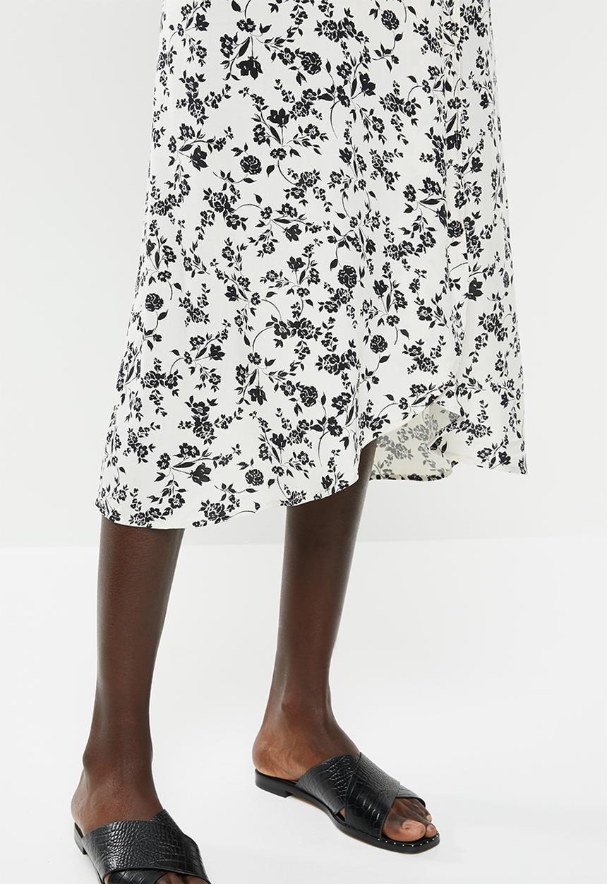 New Look - Louisa wrap midi skirt - cream