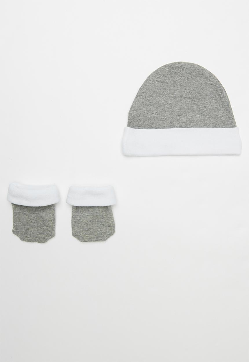 Nike - Futura hat and bootie - grey
