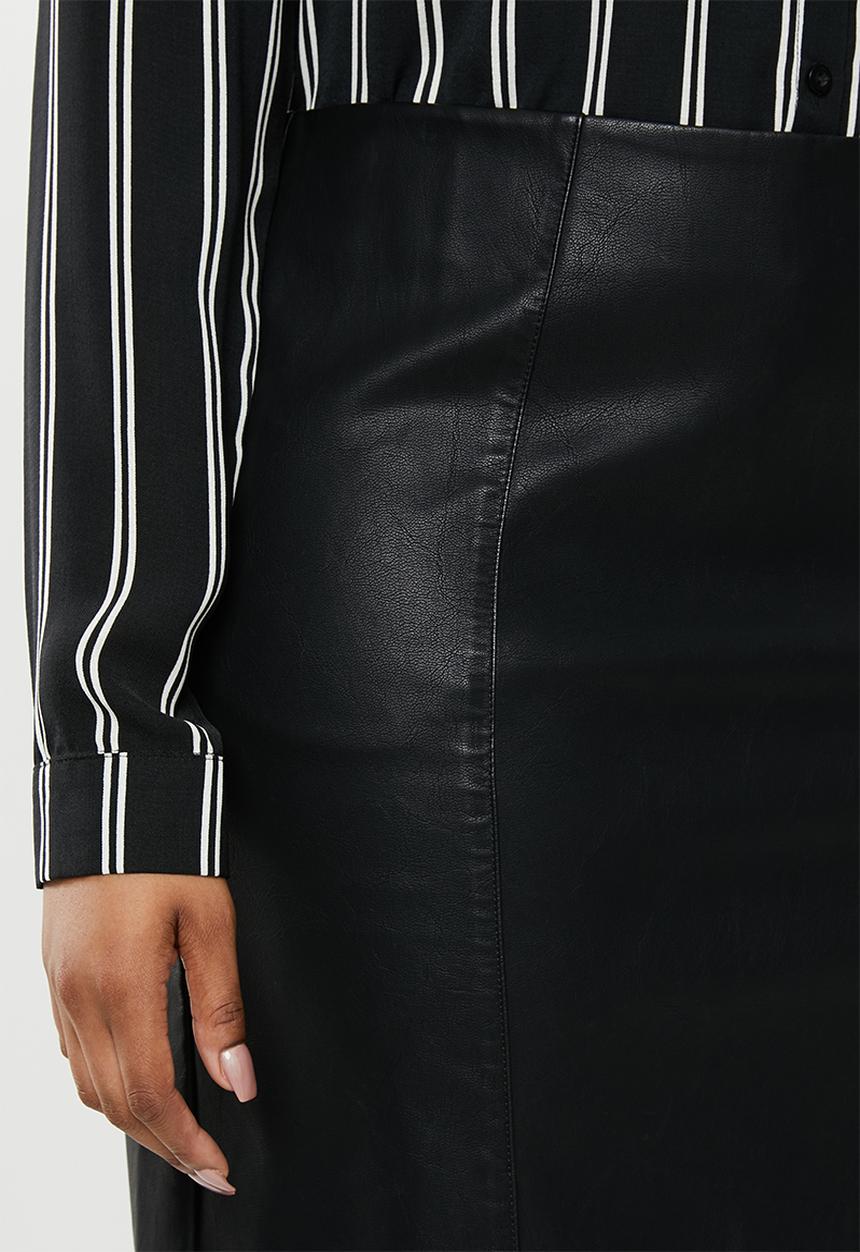 New Look - Curves seam pu mini dress - black