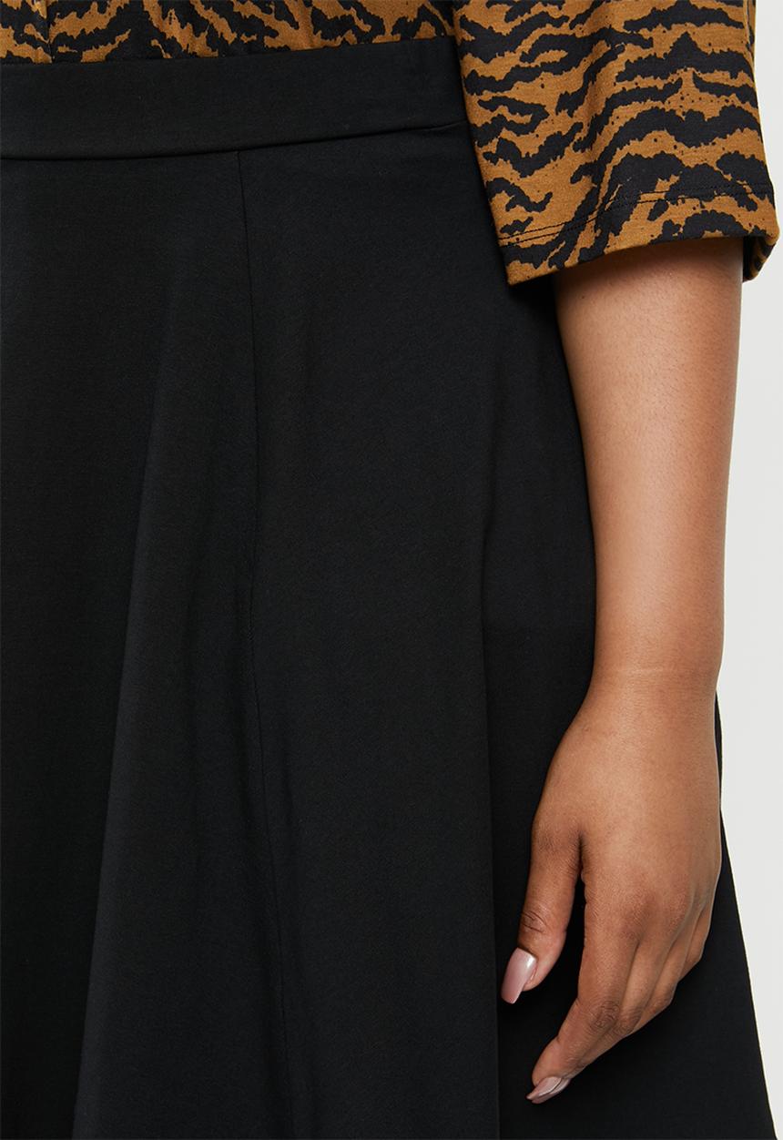 New Look - Curves circle skirt - black