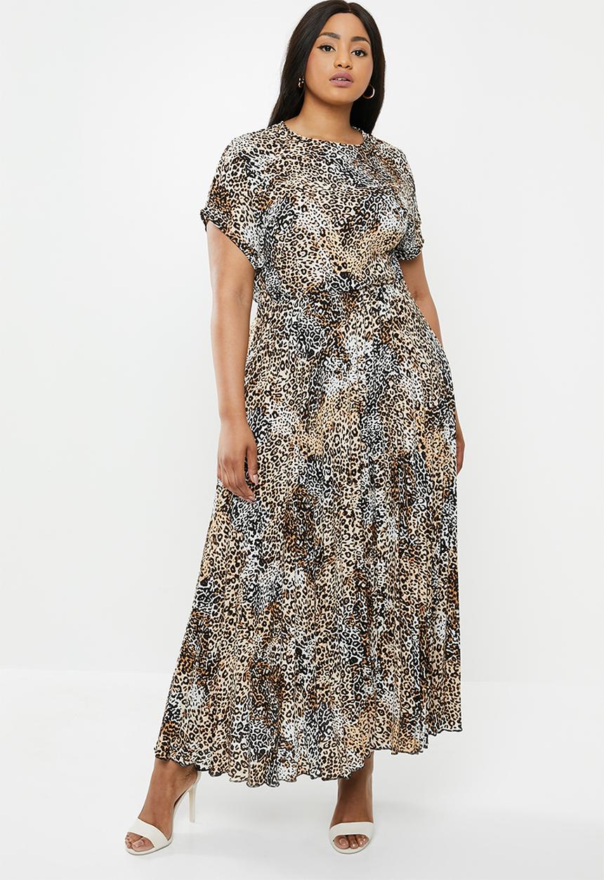 New Look - Curves pleated maxi dress - brown & beige 