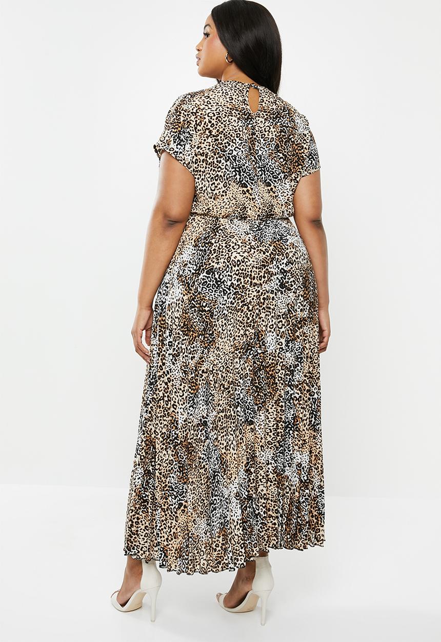 New Look - Curves pleated maxi dress - brown & beige 