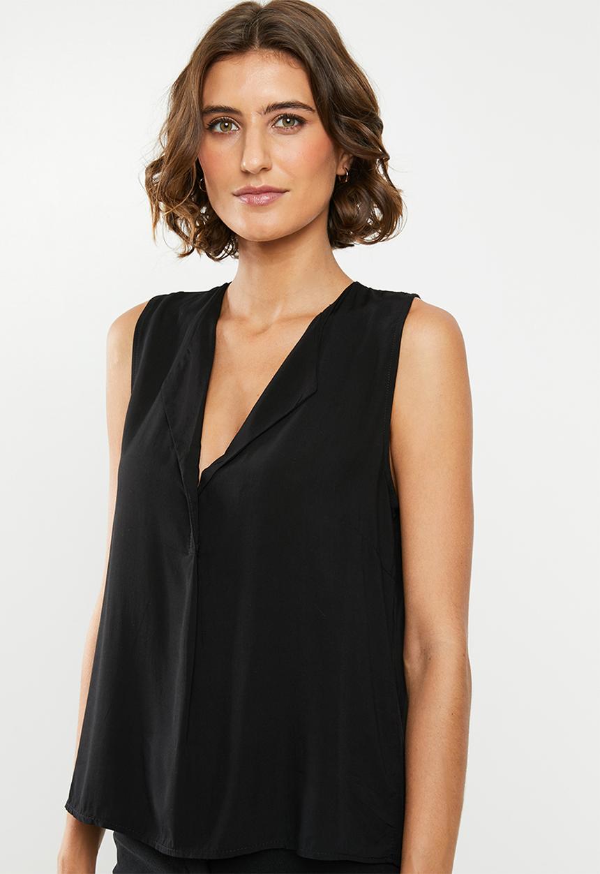 edit - Sleeveless shell top - black