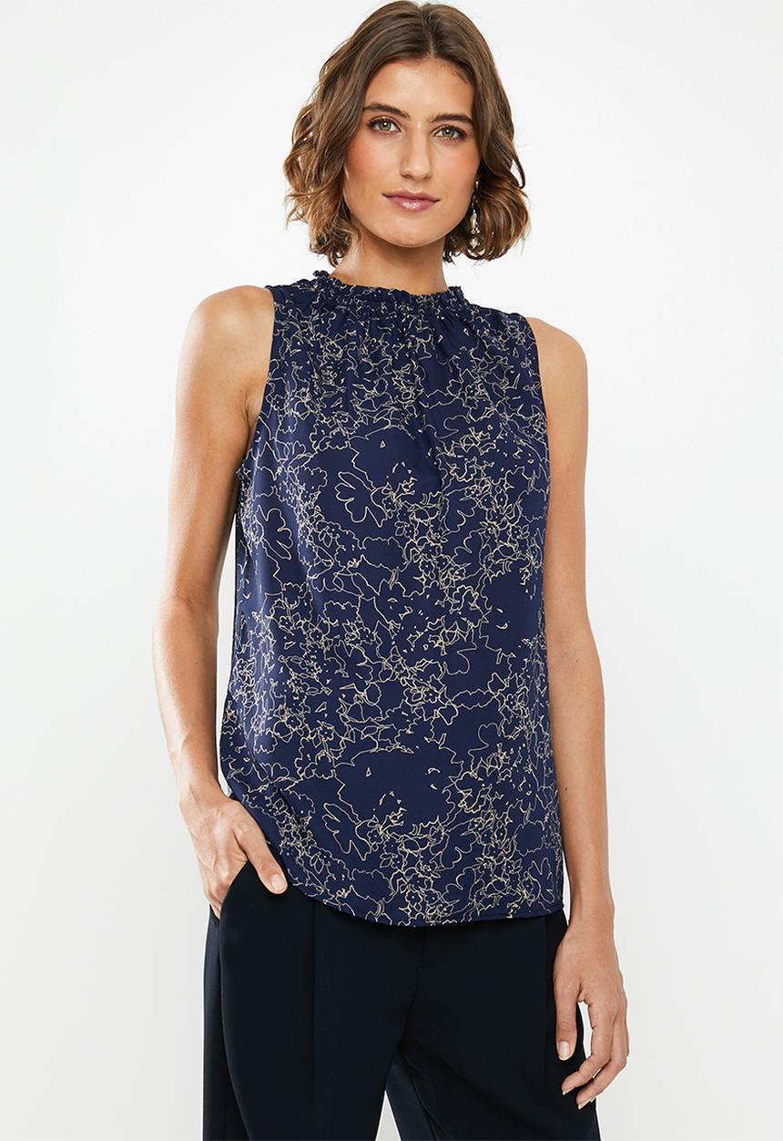 edit - Pleat front vest - navy 
