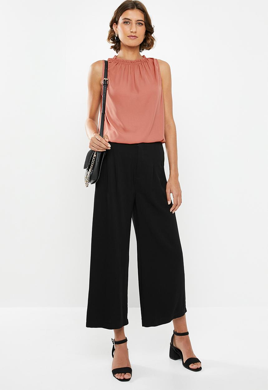 edit - Pleat front vest - pink 