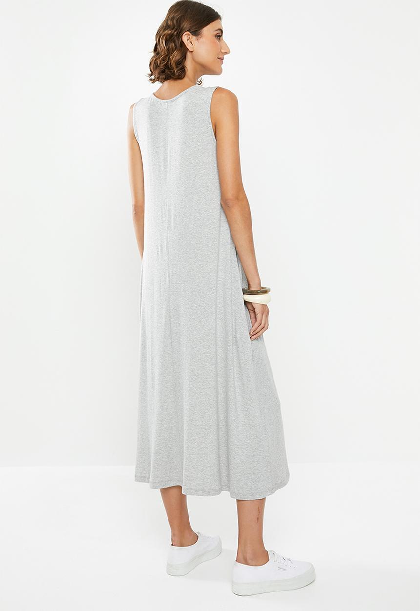 edit - Sleeveless swing midi dress - grey 