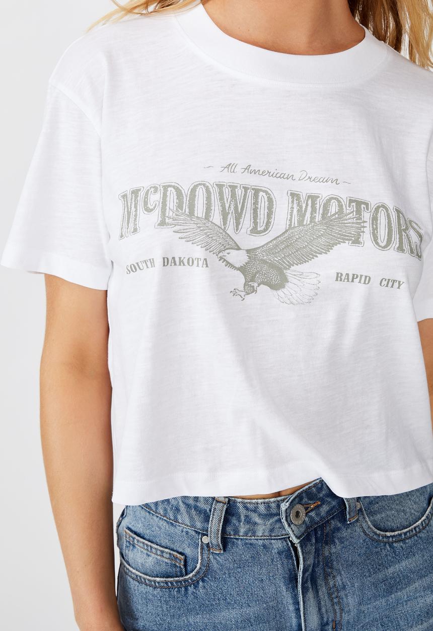 Cotton On - Tbar cali graphic crop tee mcdowd motors - white
