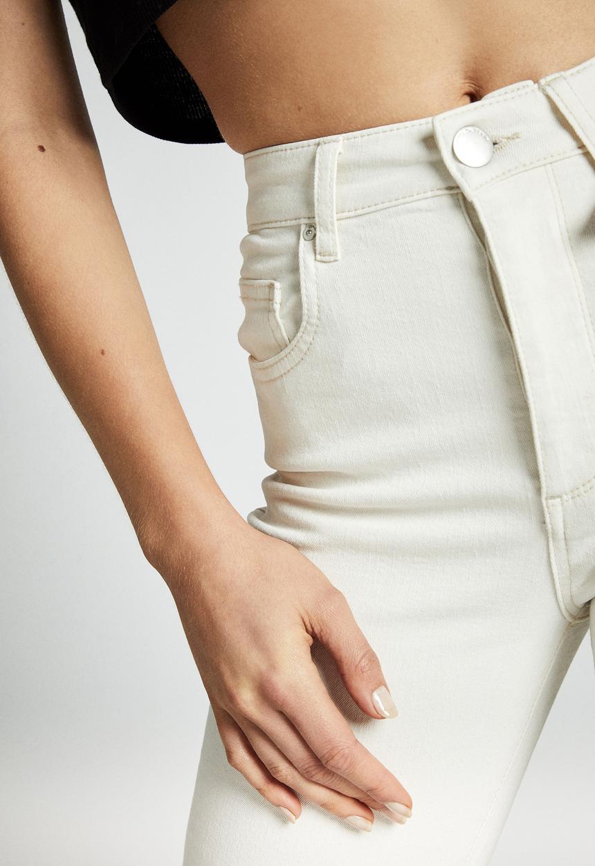 Cotton On - Stretch mom jean - ecru 