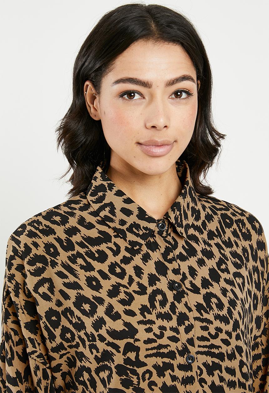Missguided - Oversized dip back shirt dress leopard - brown & black 