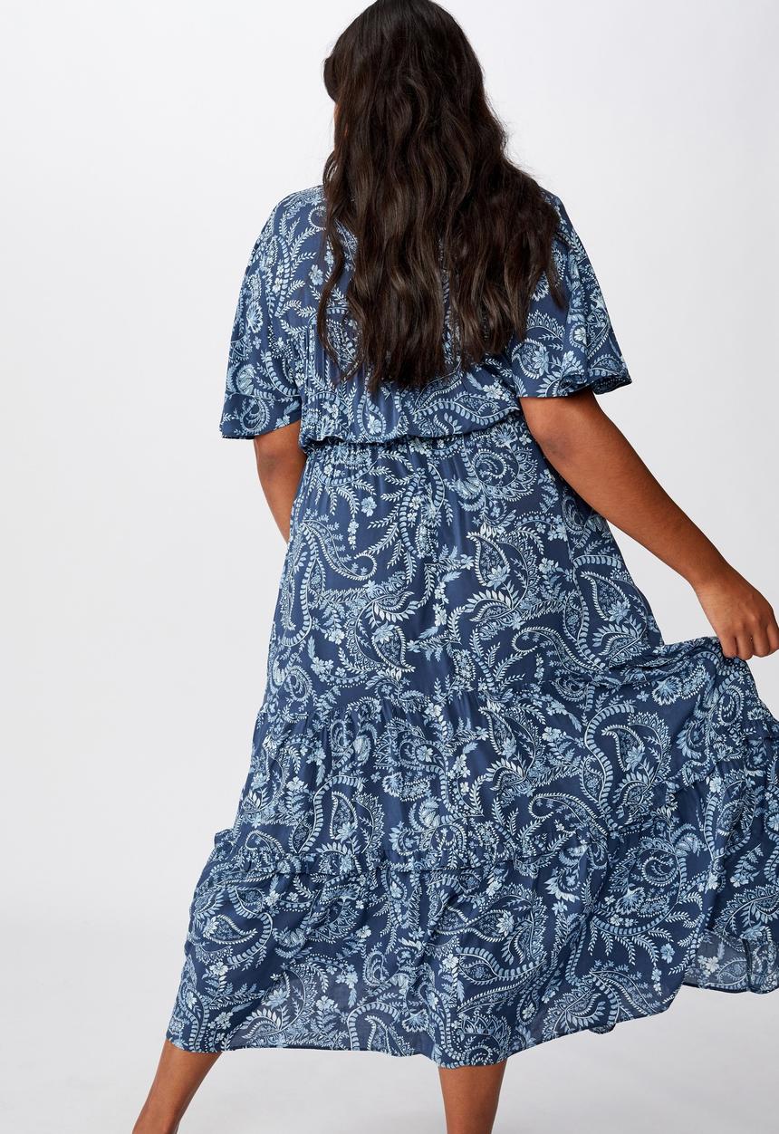 Cotton On - Curve tiered maxi dress cali paisley - navy 