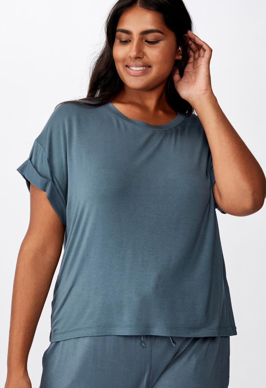 Cotton On - Curve sleep recovery hip grazer T-shirt - blue