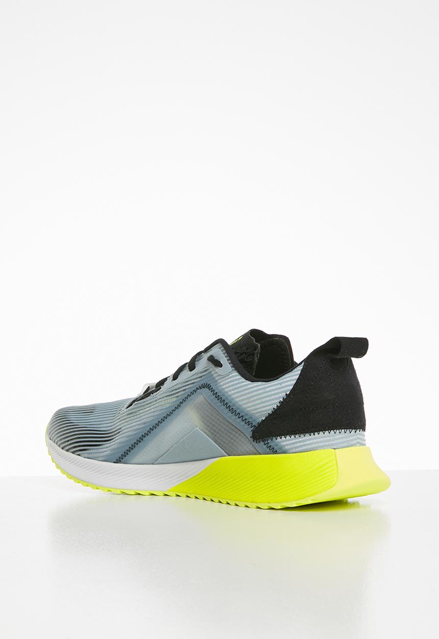 New Balance  - Fuel Cell echolucent - light slate