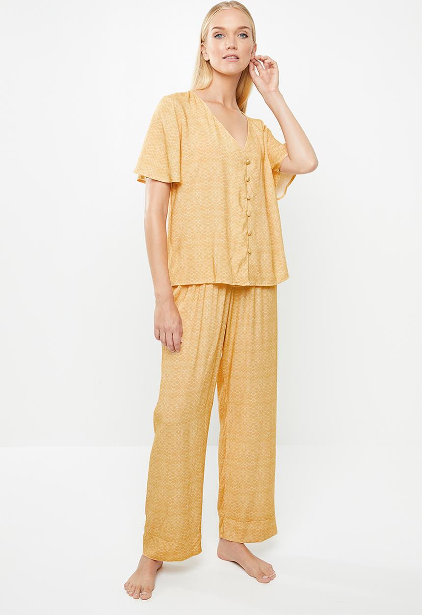 Superbalist - Sleep shirt & pants set - yellow