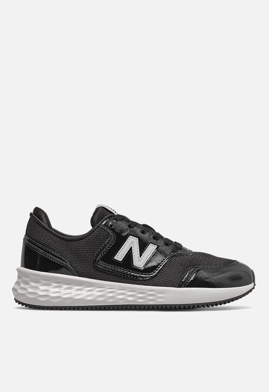 New Balance  - X-70 Racer - black