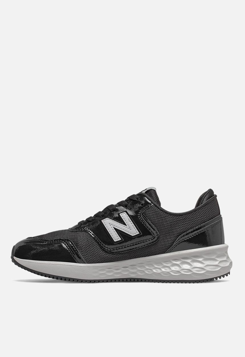 New Balance  - X-70 Racer - black