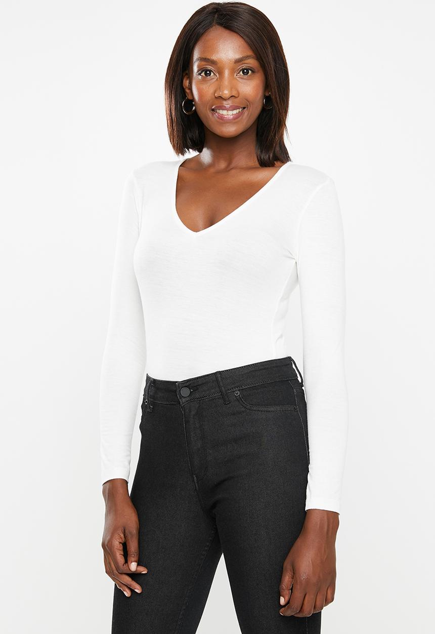 edit - Fitted V-neck tee - milk