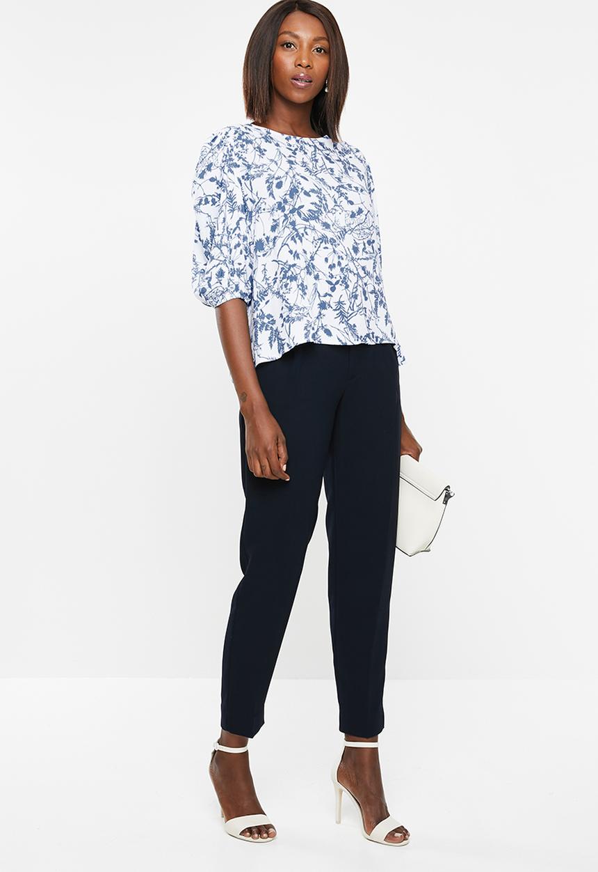 edit - Boxy blouse round neck - blue & white 