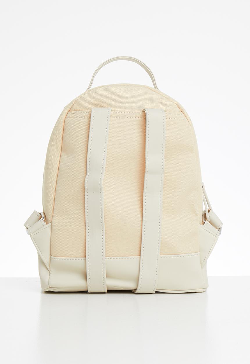 Kapten & Son - Alesund - sandstone
