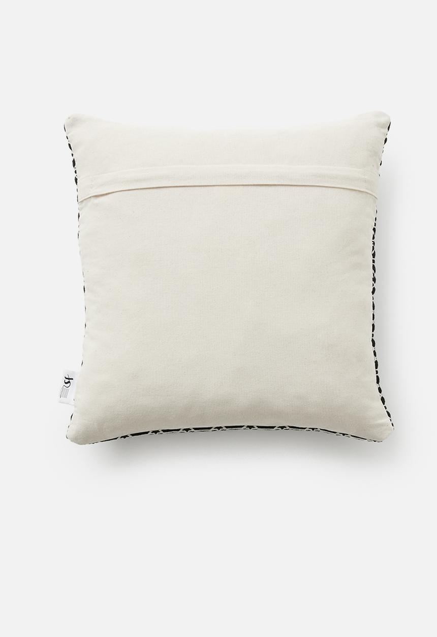 Sixth Floor - Fora cushion cover - black/white