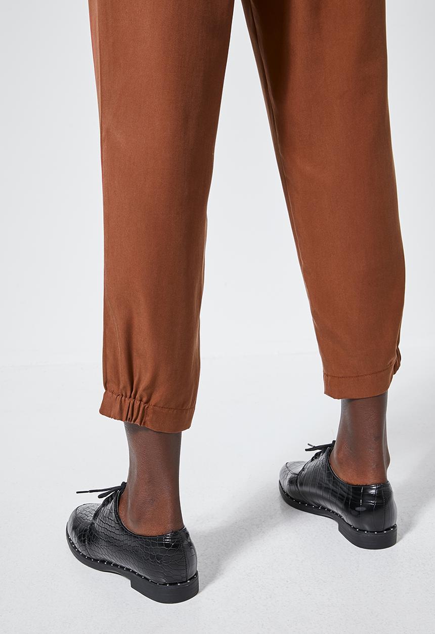Superbalist - Tapered cargo trousers - rust