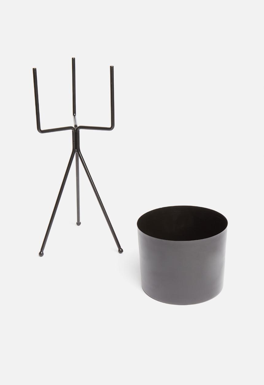 Sixth Floor - Bahati planter - black