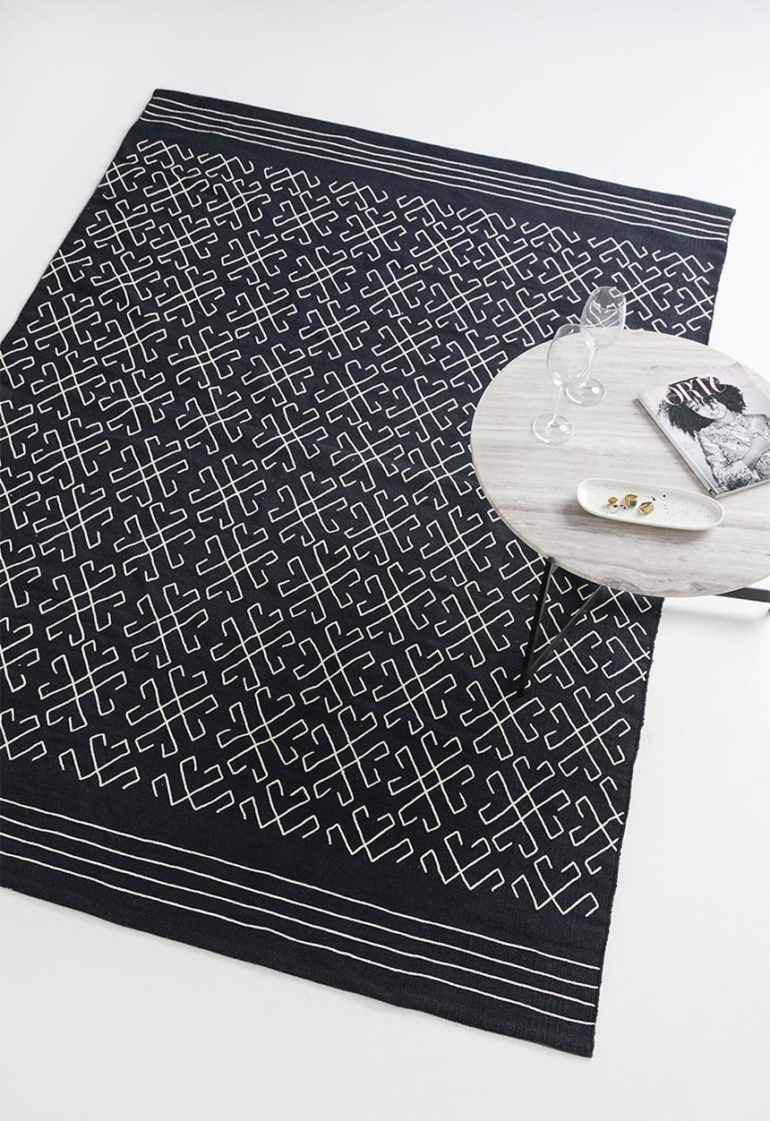 Sixth Floor - Ambrosia woven rug - black & white