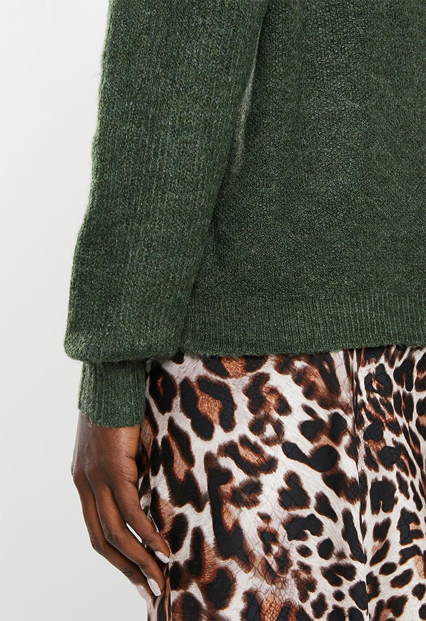Jacqueline de Yong - Cora long sleeve Hi-neck pullover knit - green