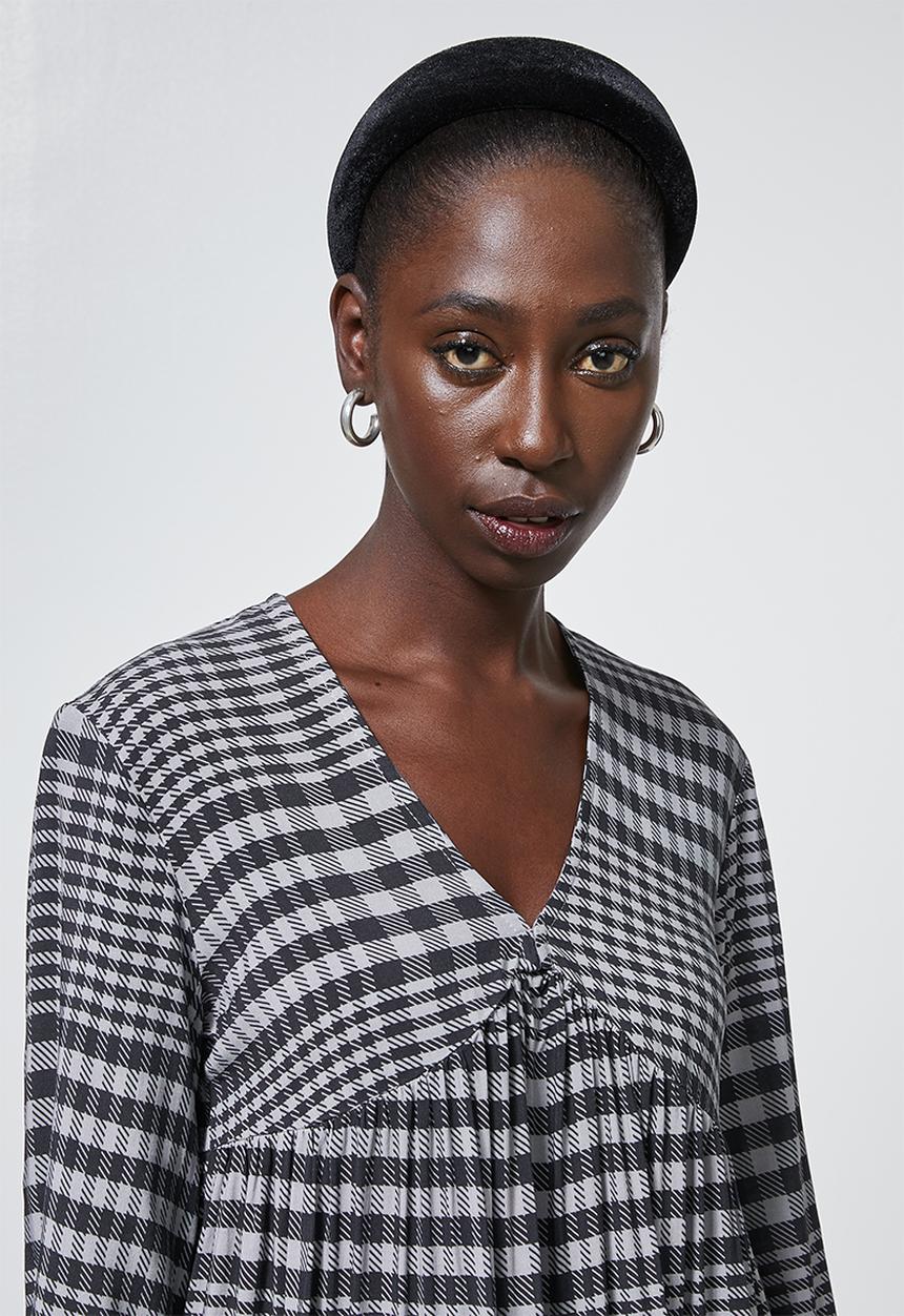 Superbalist - V-neck swing dress - grey grid check