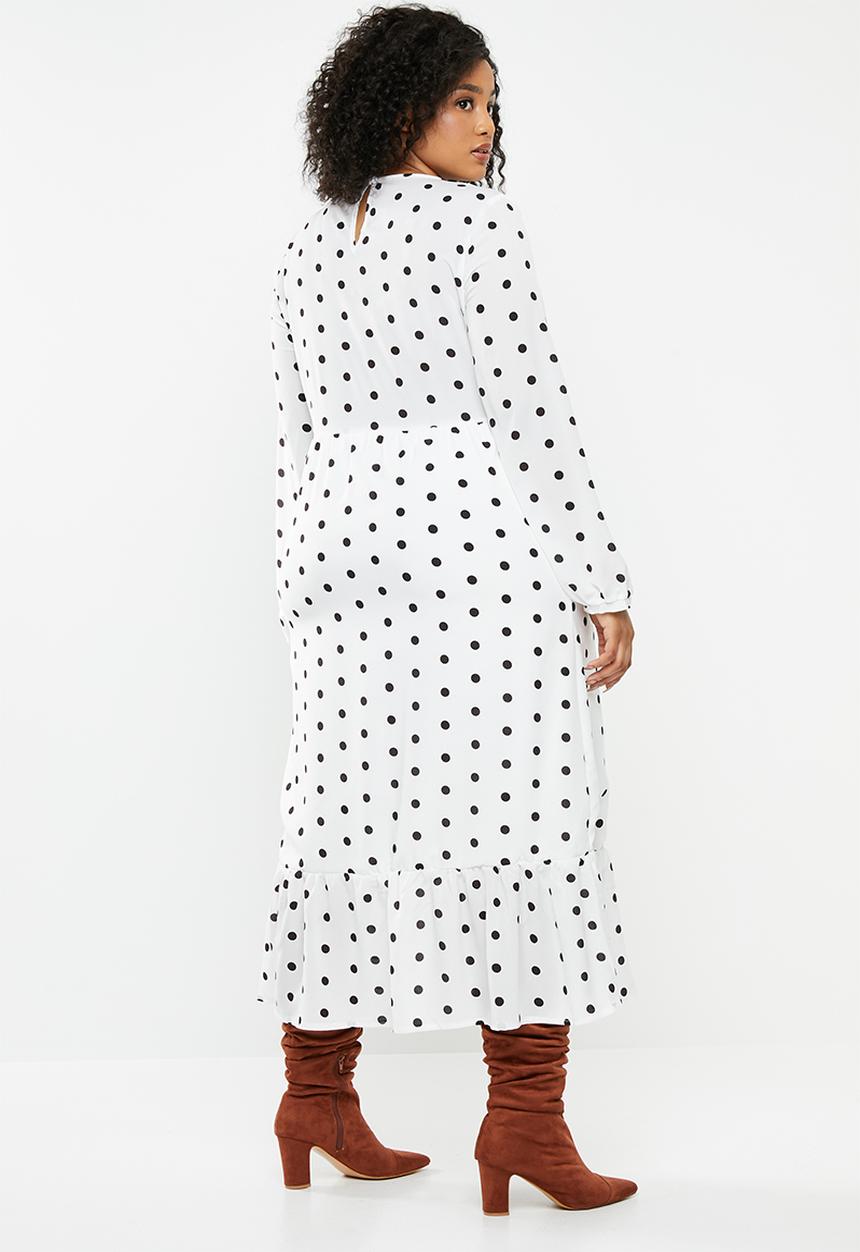 Missguided - Plus polka dot ruffle hem midi smock dress - white & black