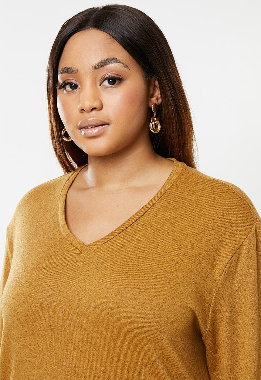 edit Plus - Longer length knit top - yellow 