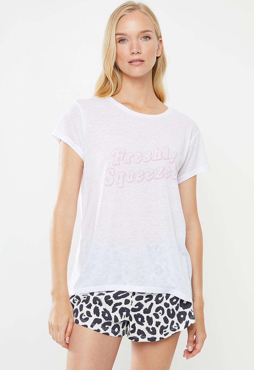 Cotton On - Dreamy sleep T-shirt freshly squeezed - white