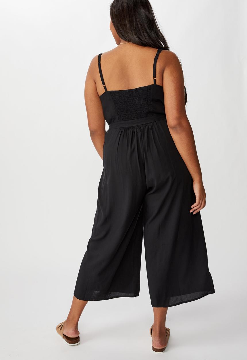 Cotton On - Curve Elle strappy jumpsuit - black