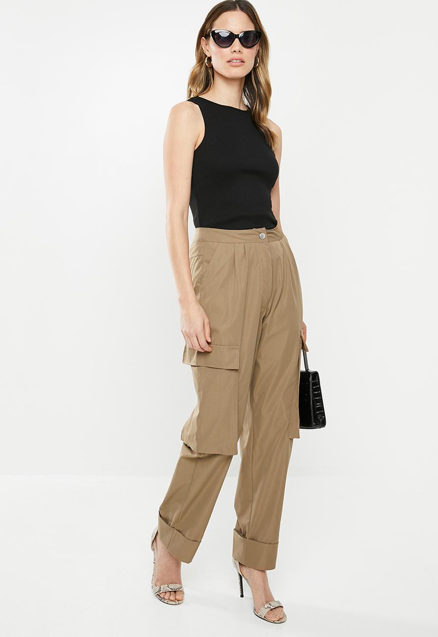 Missguided - Pleat front turn up hem cargo trouser - beige