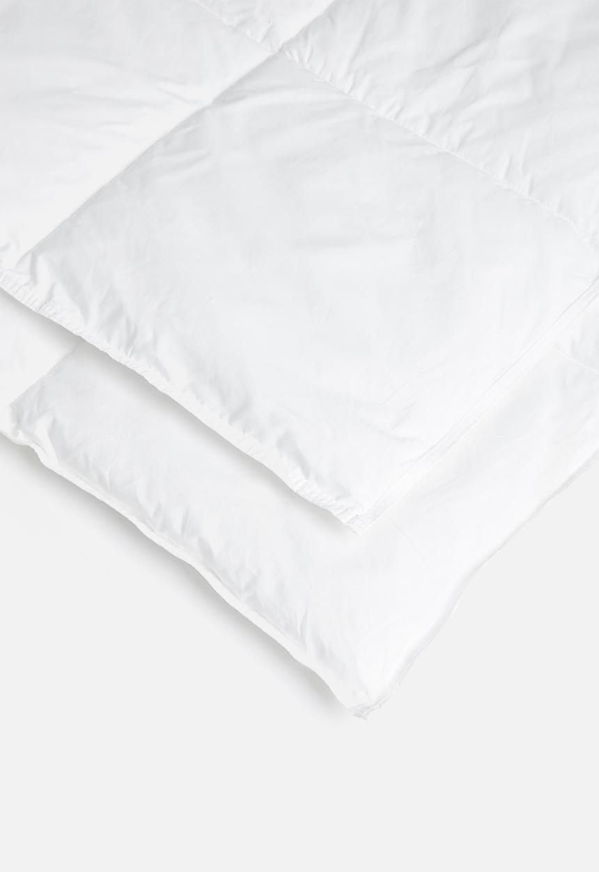 Sheraton Textiles - Sheradown synthetic feather & 100% cotton duvet inner