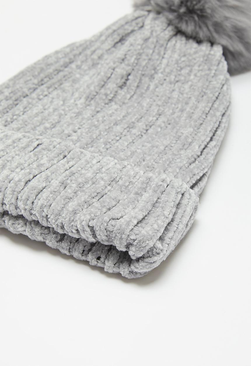 Superbalist - Faux fur pom pom beanie - grey