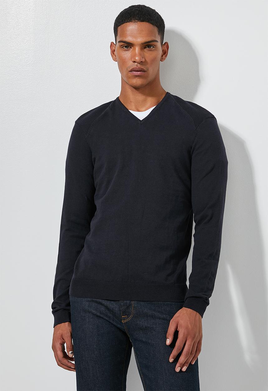 Superbalist - Ribbed shoulders v-neck knit - navy