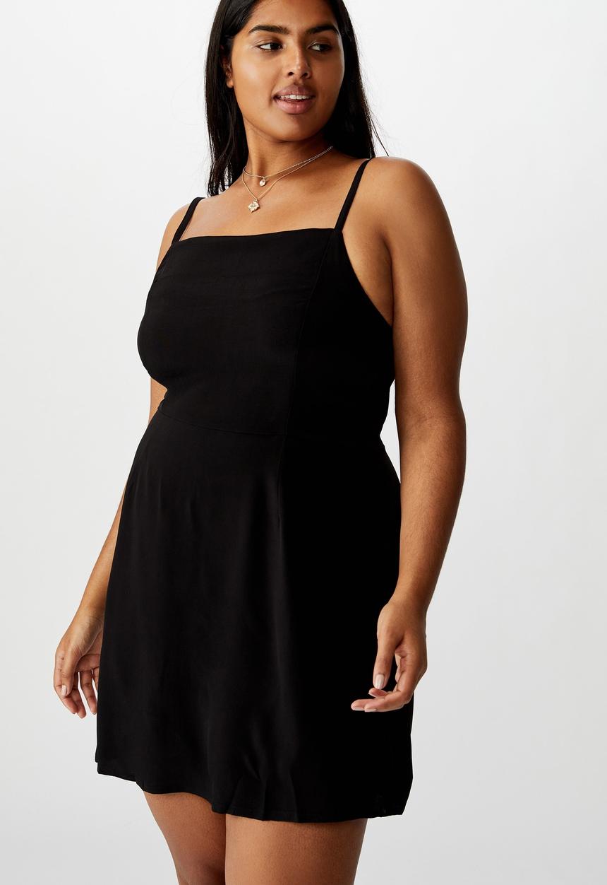 Cotton On - Curve woven Kendall dress - black