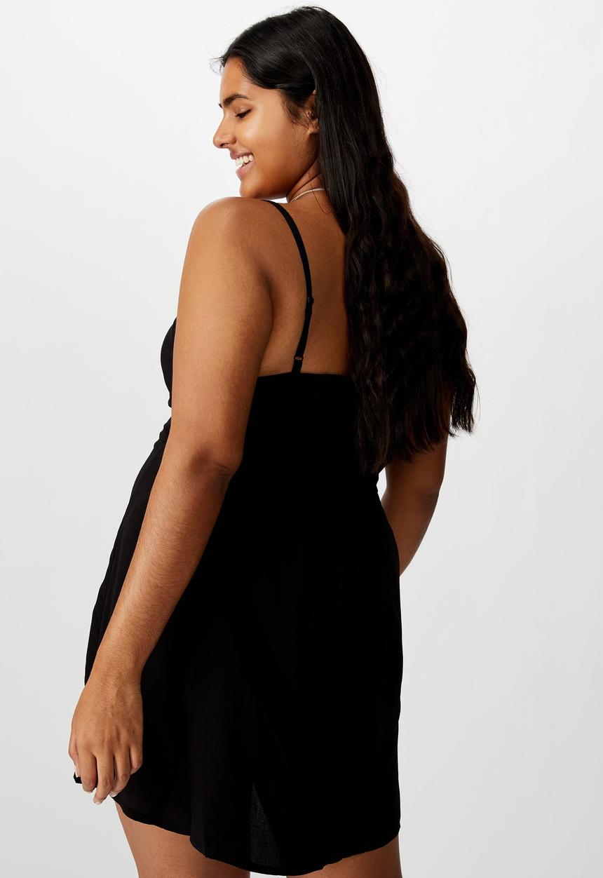 Cotton On - Curve woven Kendall dress - black