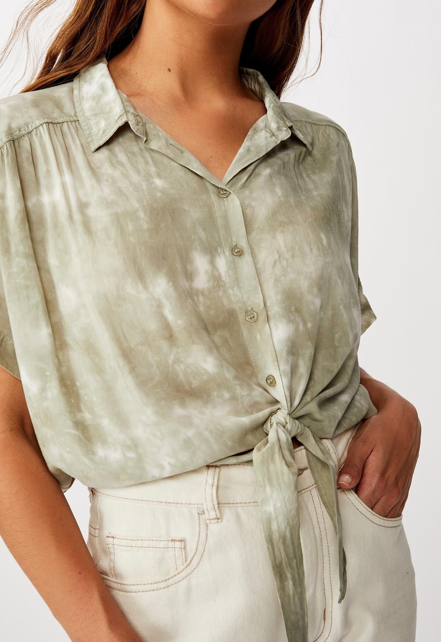 Cotton On - Epic tie front short sleeve shirt - khaki