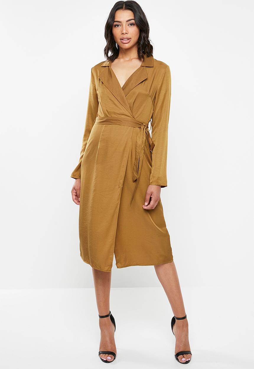 Missguided - Plunge belted slit front midi dress - brown